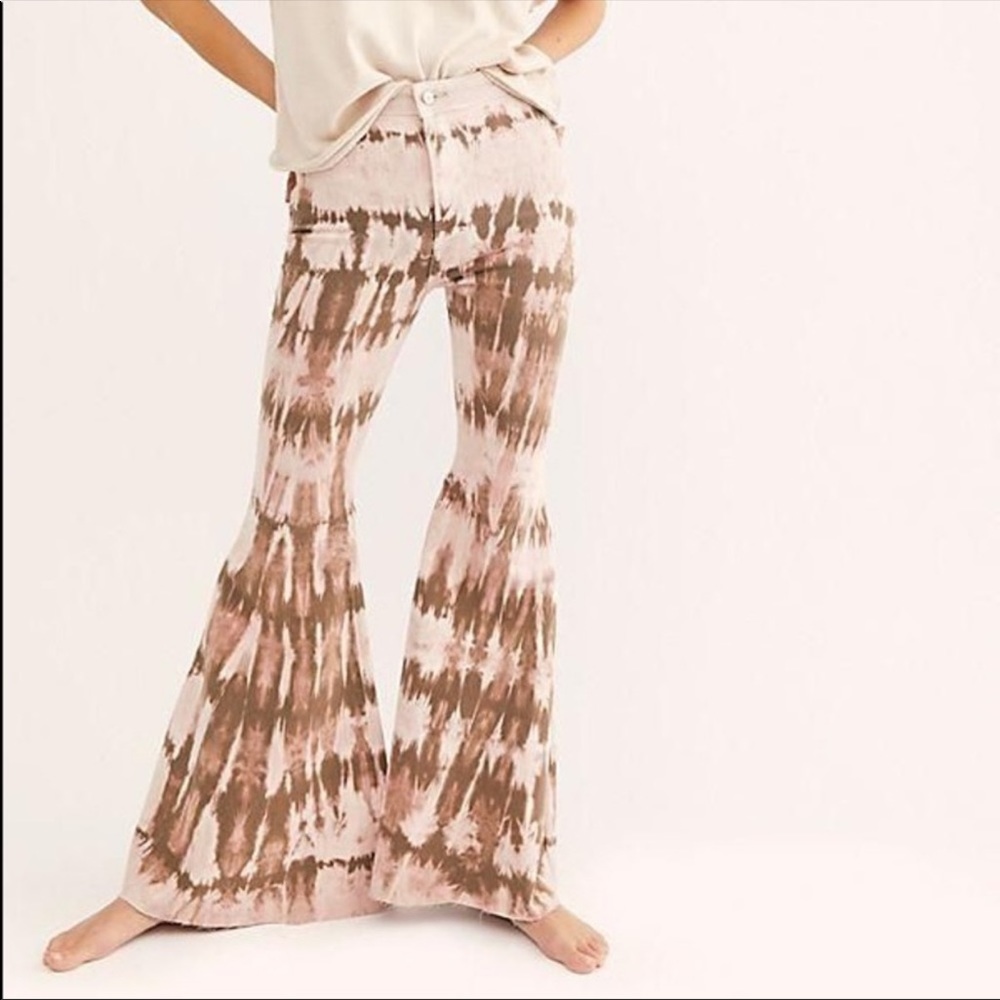 FREE PEOPLE JUST FLOAT ON flares jeans tie dye